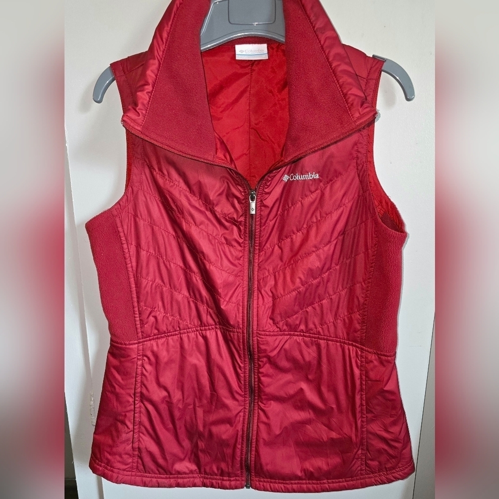 Columbia Red Quilted Puffer Vest With Pockets Zip-up Cold Weather Women's M - Picture 4 of 10